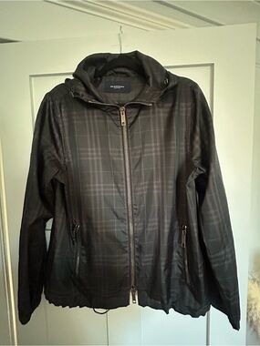 Burberry London Dark Nova Check Hooded Windbreaker Jacket Size M